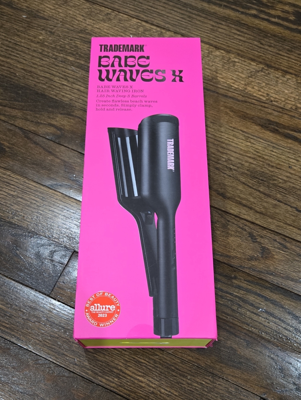 Trademark Beauty Babe Waves X 1.25" Deep Waver Hair Styling Iron Black